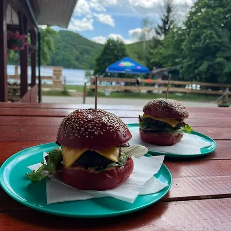 Penzion Plaz بيت ضيافة *